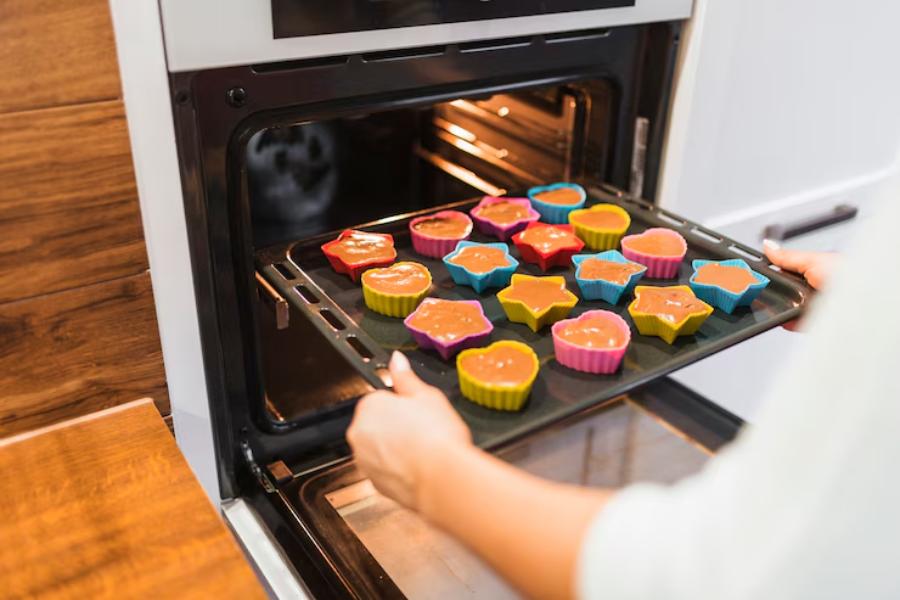 Can Silicone Molds Go in the Oven