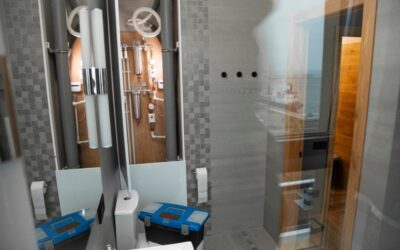 What Thickness of Glass Shower Doors Is Durable for Bathroom Remodels?